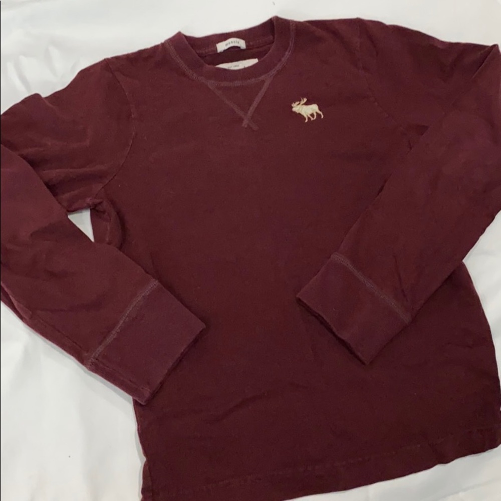 Abercrombie Kids Med burgundy long sleeve